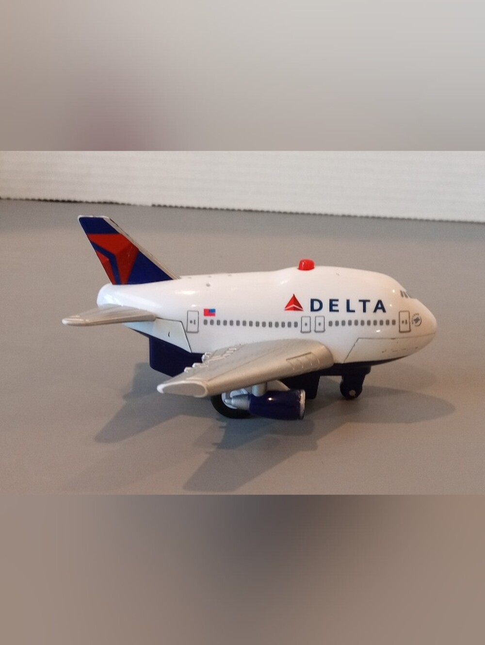 Delta Airlines Pullback Plane